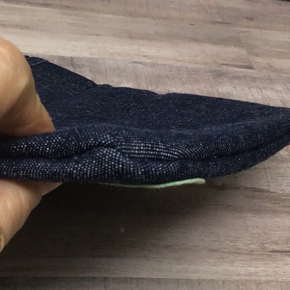 Bath & Body Works~Denim Embroidered Cosmetic Bag~EUC! - Picture 5 of 6